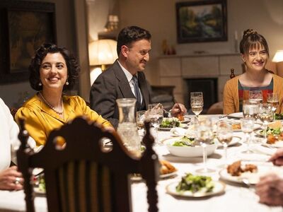 Το Σπίτι Δίπλα Στο Ποτάμι: Τι λένε για τ...