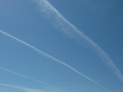 Δυτική Ελλάδα: ΠΡΟΣΟΧΗ μας ψεκάζουν εναέ...