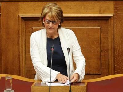 Επανέρχεται η Ρεπούση: Να διδάσκονται τα...