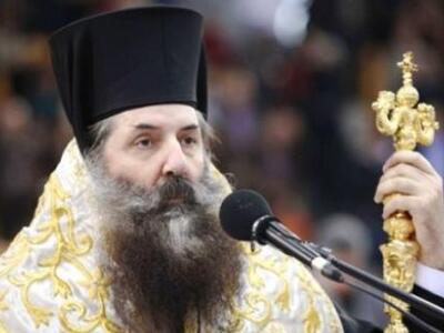 Μητροπολίτης Πειραιώς: Έχω το δικαίωμα να αφορίσω