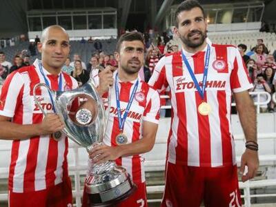 «Ερυθρόλευκος» ως το 2017 ο Μανιάτης