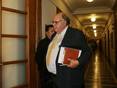 Έξαλλος και κατά ΣΥΡΙΖΑ ο Πάγκαλος για τ...