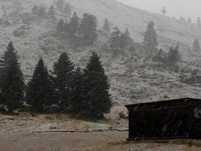 Αχαΐα: Χιονίζει αυτή την ώρα στο Χελμό! ΔΕΙΤΕ ΦΩΤΟ