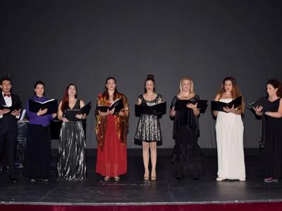 Μία εξαιρετική «Άγια Νύχτα» χάρισαν οι μ...