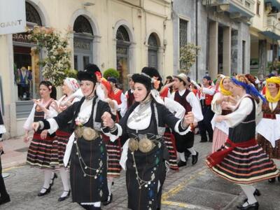 Πάτρα:Κλείνουν τη χρονιά χορεύοντας- H π...