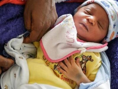 UNICEF: Ένα στα οκτώ μωρά γεννήθηκε σε ε...