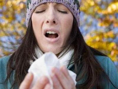 Γιατί ο ήλιος προκαλεί φτέρνισμα; 