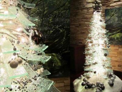 Χριστουγεννιάτικο δέντρο από γυαλί (φωτό...