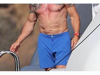 Εντυπωσιακό σώμα συνεχίζει να έχει ο 67χ...