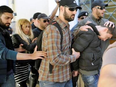 Δεν έχει χύσει ούτε ένα δάκρυ ο πατέρας ...