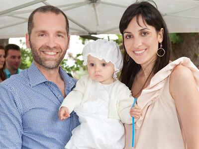 Φωτορεπορτάζ από την βάπτιση της κόρης τ...