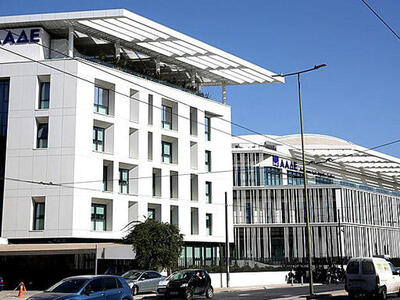 Εφορία: Η αύξηση του κατώτατου μισθού «κ...