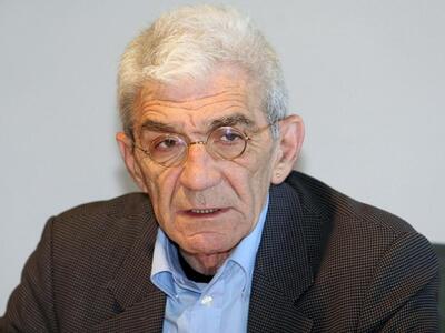 Ρεσιτάλ Μπουτάρη στην παρέλαση- Το απίθα...