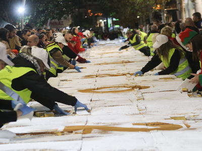 Η βασιλόπιτα που σπάει όλα τα ρεκόρ φτιά...