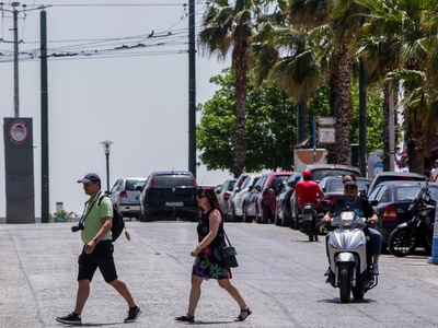 Καιρός: 35αρια το επόμενο τριήμερο και μ...
