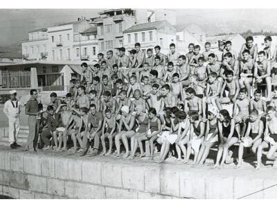 Οι κολυμβητές της Πάτρας στον μόλο της Α...