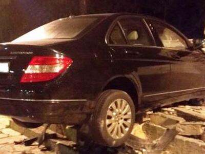 Ασύλληπτο τρακάρισμα στο Ηρώο Χολαργού -...