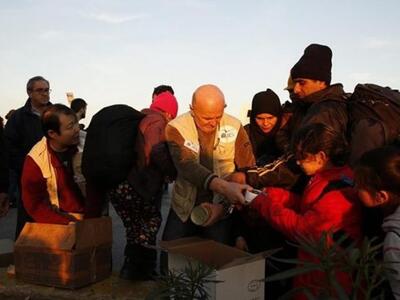 Μυτιλήνη: Το λιμενικό διέσωσε 413 πρόσφυ...