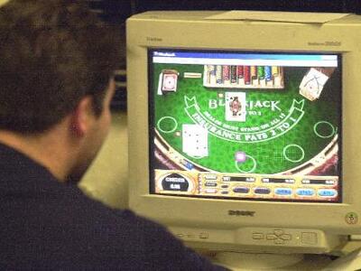 Τζογαδόροι εξαπατούσαν περιπτεράδες για ...