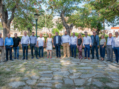 Δεκαπέντε ακόμη υποψήφιοι σύμβουλοι με τ...