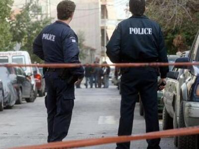 Έρευνα κατά τριών αστυνομικών για αρπαγή...