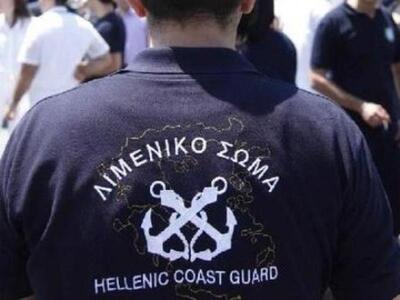 Λιμενικός βούτηξε στα παγωμένα νερά για ...