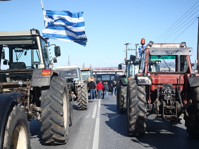 Αγρότες: Κλιμακώνουν τις κινητοποιήσεις ...