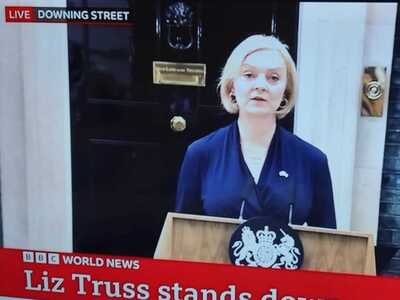 Βρετανία: Παραιτήθηκε από Πρωθυπουργός η Λιζ Τρας