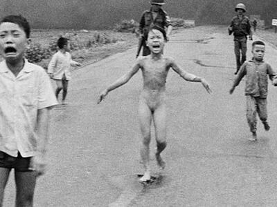 Σαράντα χρόνια μετά, το «κορίτσι της ναπ...