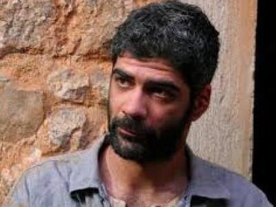 Ο Πατρινός ηθοποιός Σωτήρης Δούβρης παίζ...