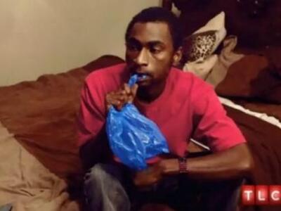 Απίστευτο: Τρέφεται αποκλειστικά με πλασ...