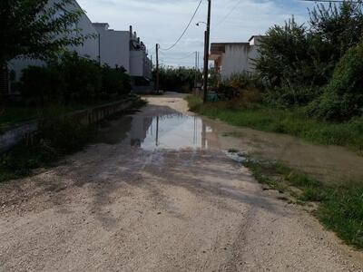 Πάτρα: Λίμνη σχηματίστηκε στην οδό Ιτεών...