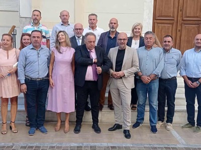 Πάτρα: Ο Εμπορικός Σύλλογος τίμησε με αρ...