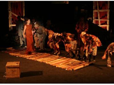 Δείτε φωτό από την χθεσινή 2η παράσταση ...