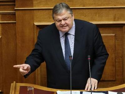 Βενιζέλος: Να συστρατευτούμε σε ένα μεγά...