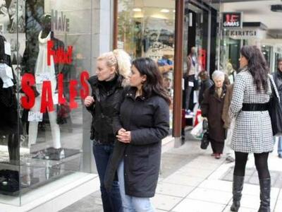 Ανοιχτά αύριο, τελευταία Κυριακή του 201...