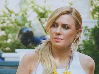 Γέννησε η Κατερίνα Καραβάτου!