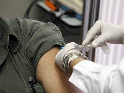 Οδηγός εμβολιασμών κορωνοϊού: Ηλικίες, ε...