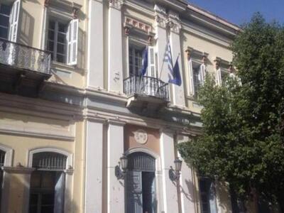 Πάτρα: Ανοιχτό για...ευχές και ...βασιλό...