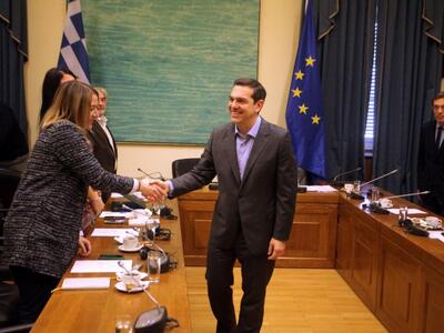 Tσίπρας: "Ο διάλογος για τη Συνταγμ...