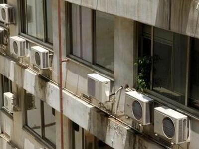 Καλαμάτα: "Έσκασαν" απο τη ζέσ...