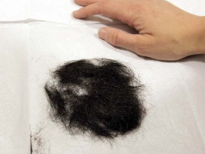 18.300 δολάρια για τα μαλλιά του Elvis