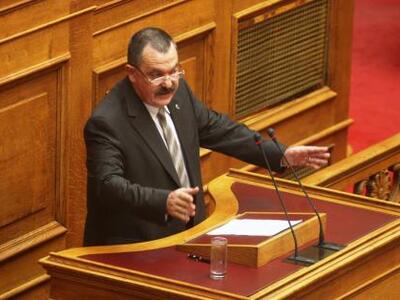 Σε απολογία το Χρήστος Παππάς επειδή…ούρ...