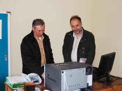 Εγκατάσταση στην  Άρλα  με  τον πρόεδρο ...