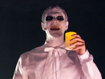 "Δεν είμαι ο δράκος που με παρουσιά...