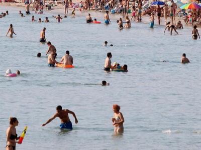 Tο.. "savoir vivre" των...λουόμενων 