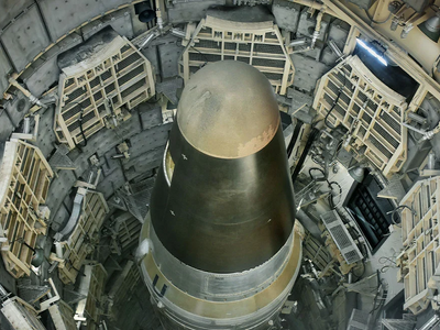 Ο λόγος πίσω από το «κουμπί»: Γιατί ο Τρ...