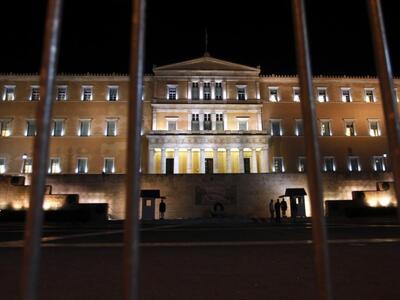 Τα μεσάνυχτα η ψηφοφορία για τον κρατικό...