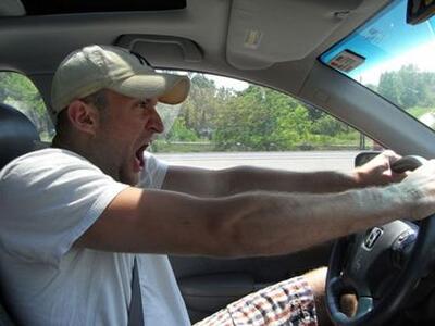 Οι πέντε πρακτικές του Ελληνα οδηγού στο...