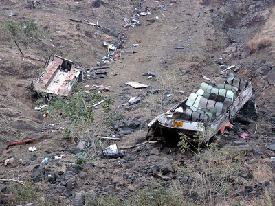 57χρονος ανασύρθηκε νεκρός από χαράδρα σ...